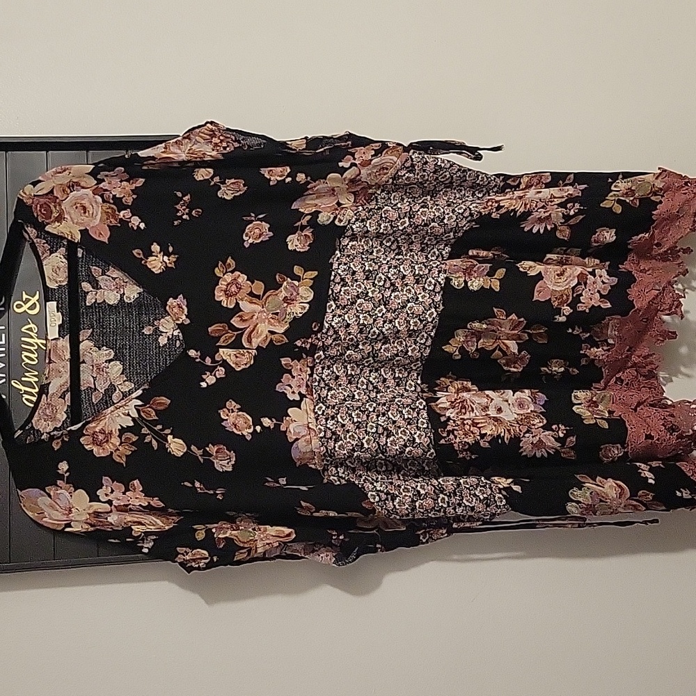 Floral Lace Bottom Blouse